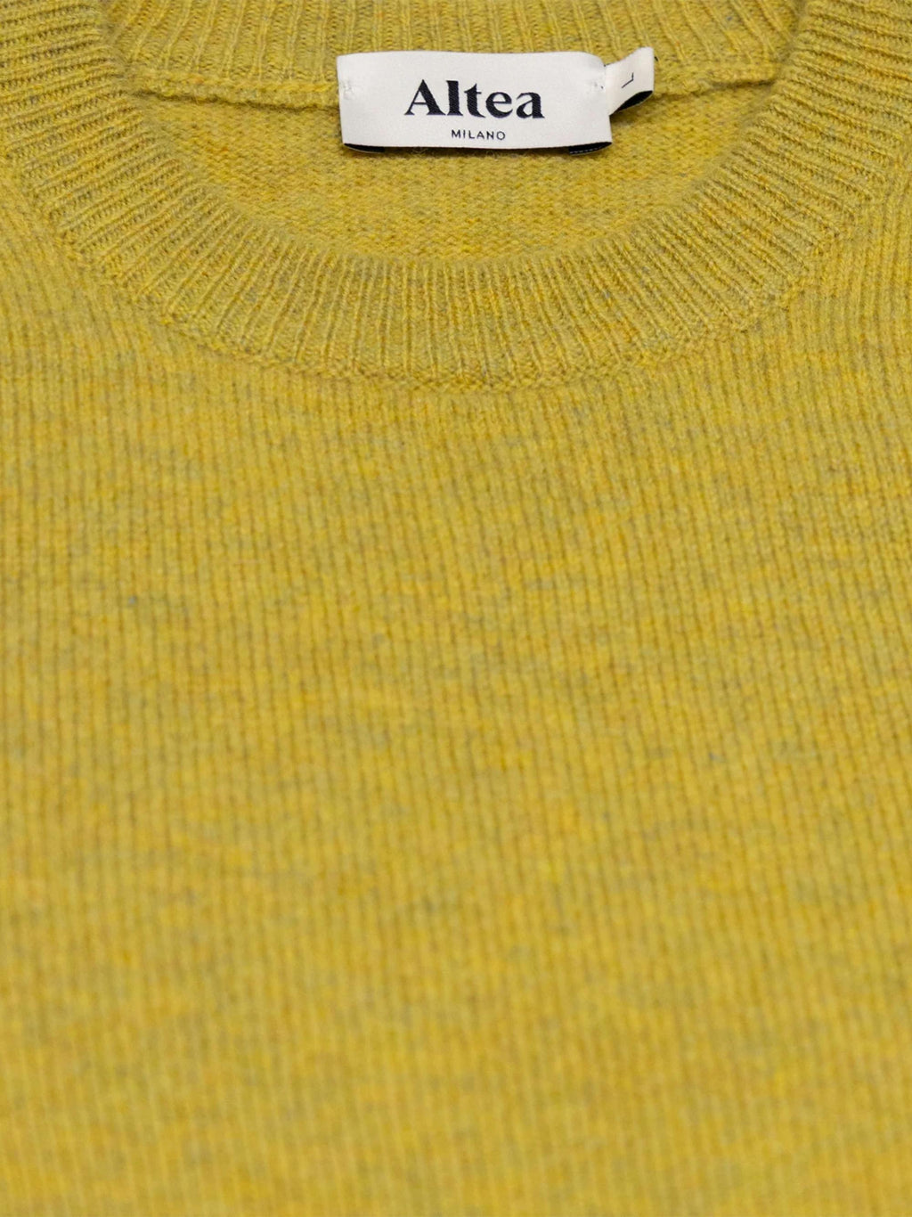256120051